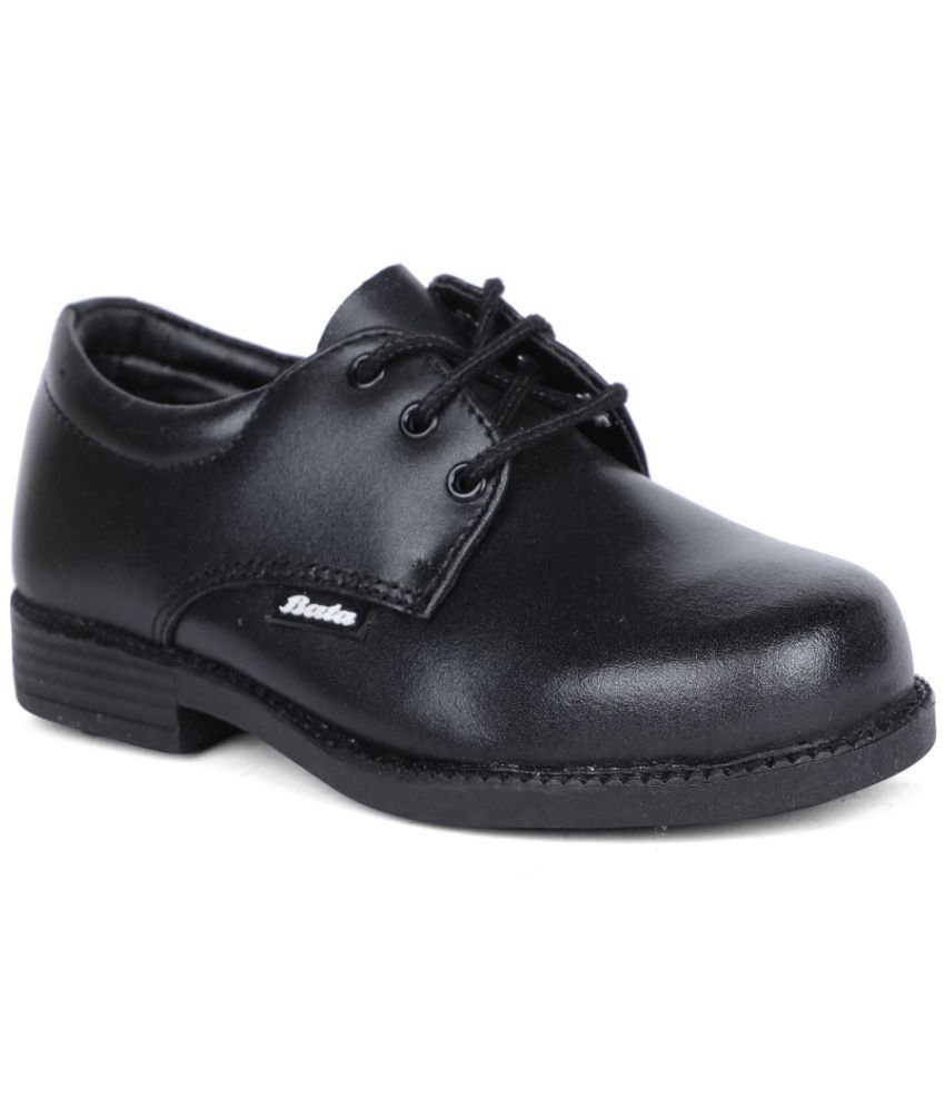     			Bata - Black Boy's School Shoes ( 1 Pair )