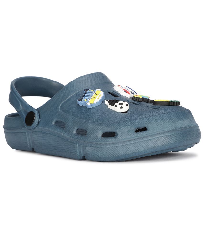     			Bata - Blue Boy's Clogs ( 1 Pair )