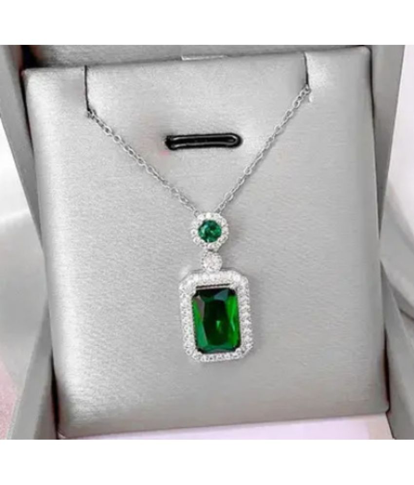     			Thrillz Green Pendant ( Pack of 1 )