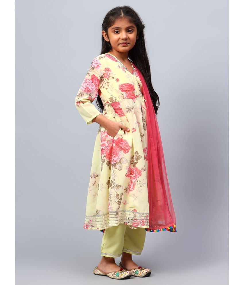     			ZARISTAA Yellow Georgette Girls Kurti Legging Set ( Pack of 1 )