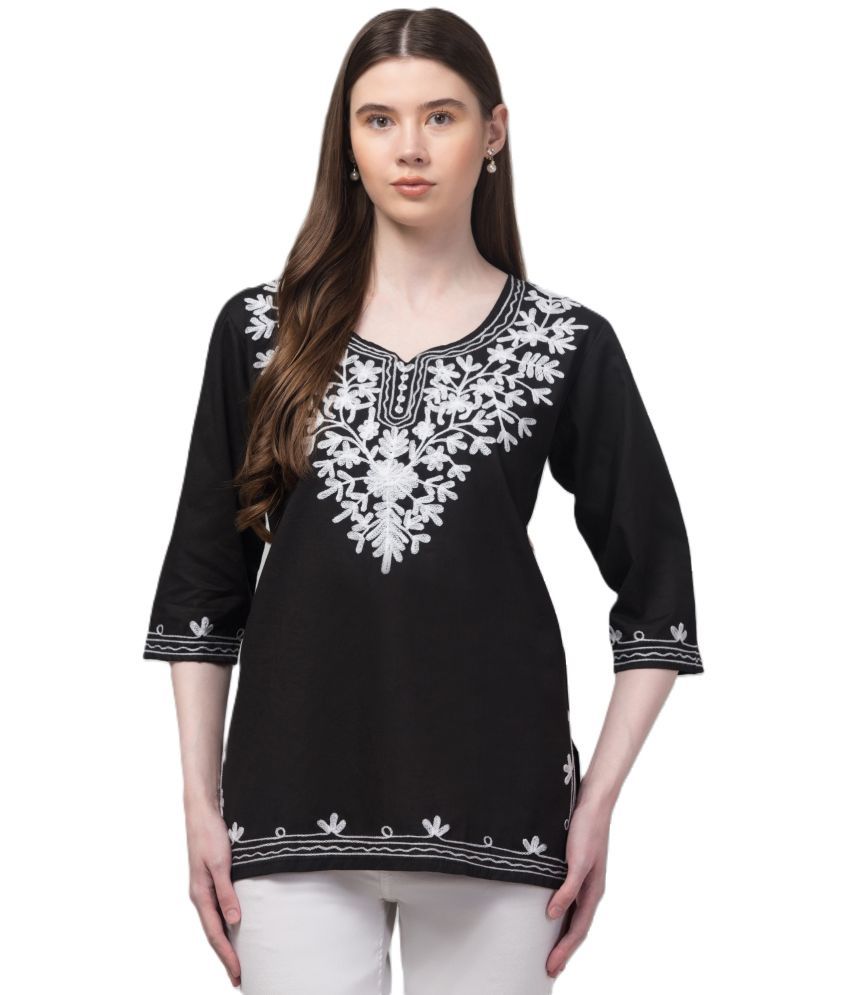     			Aura Glam Rayon Embroidered Straight Women's Kurti - Black,White ( Pack of 1 )