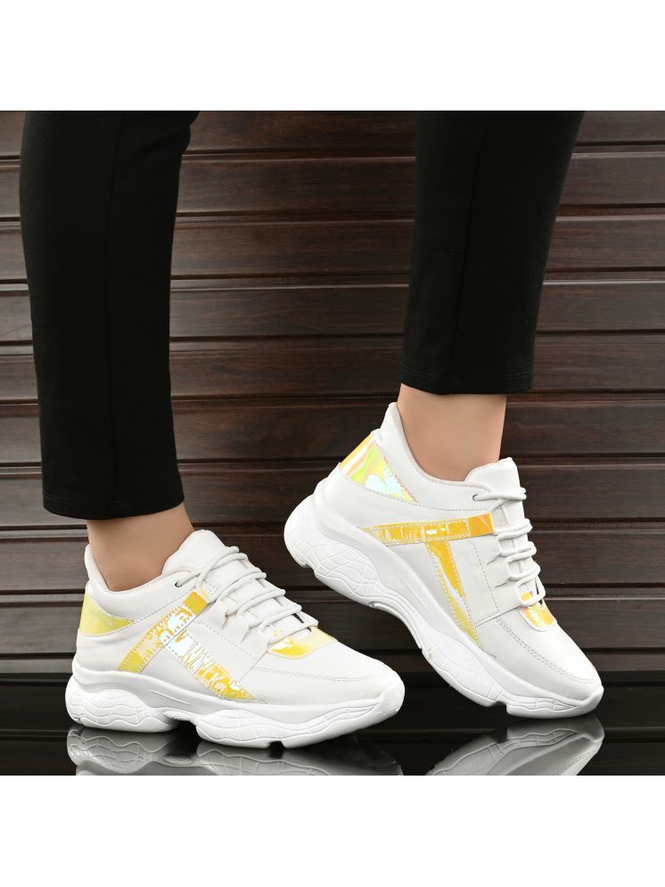     			wrizt Gold Women's Sneakers