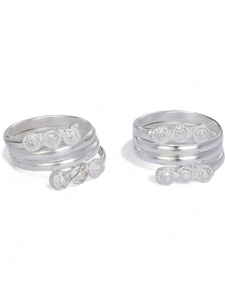     			AanyaCentric Silver Toe Rings ( Pack of 1 )