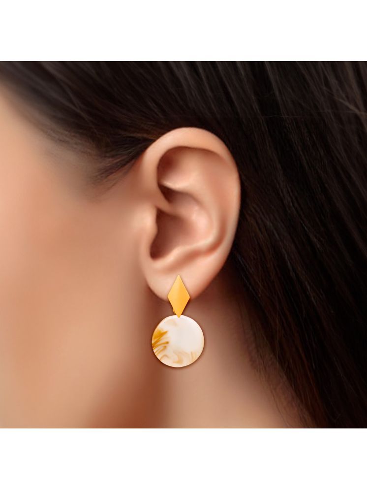     			Drashti Collection White Stud Earrings ( Pack of 1 )