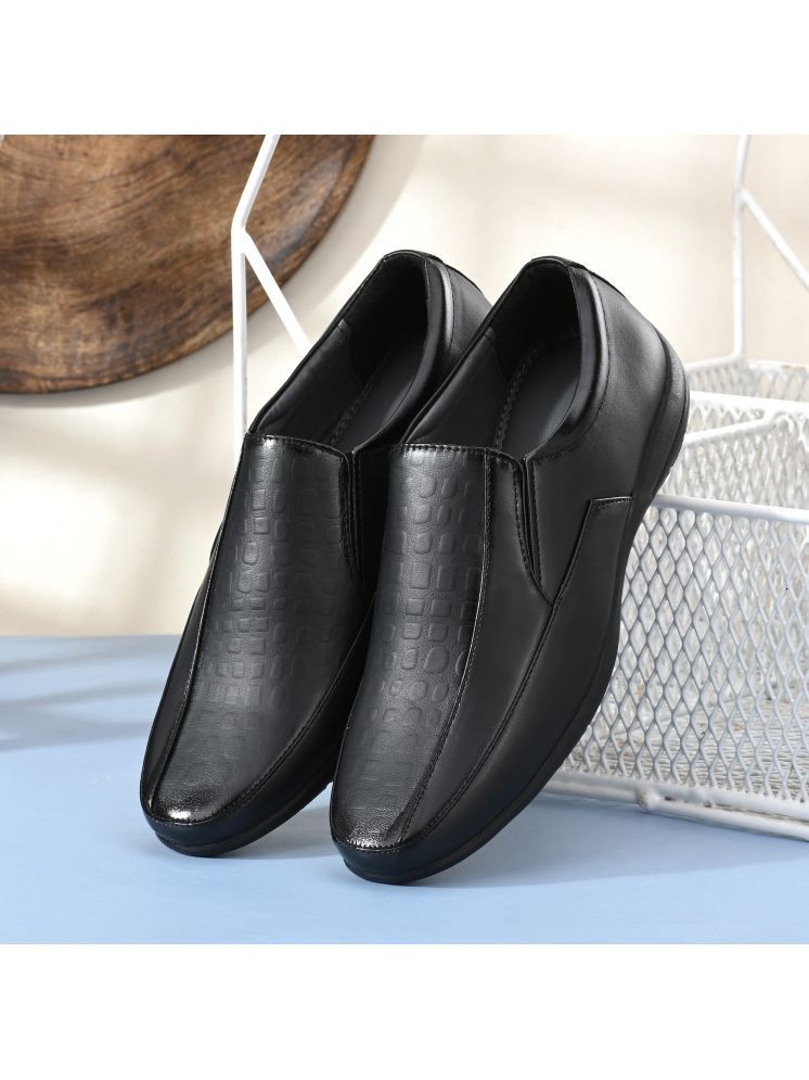     			POS Planet of Shoes Black Men's Slip On Formal Shoes