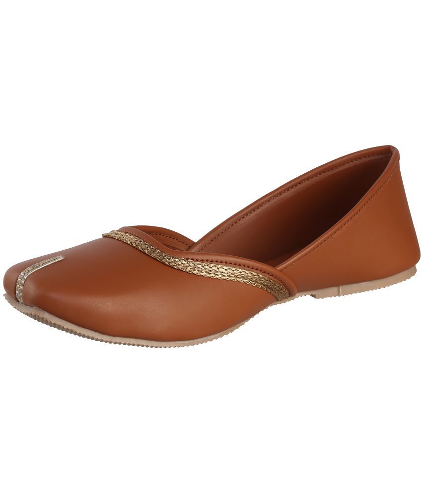     			Catbird Tan Women's Juttis