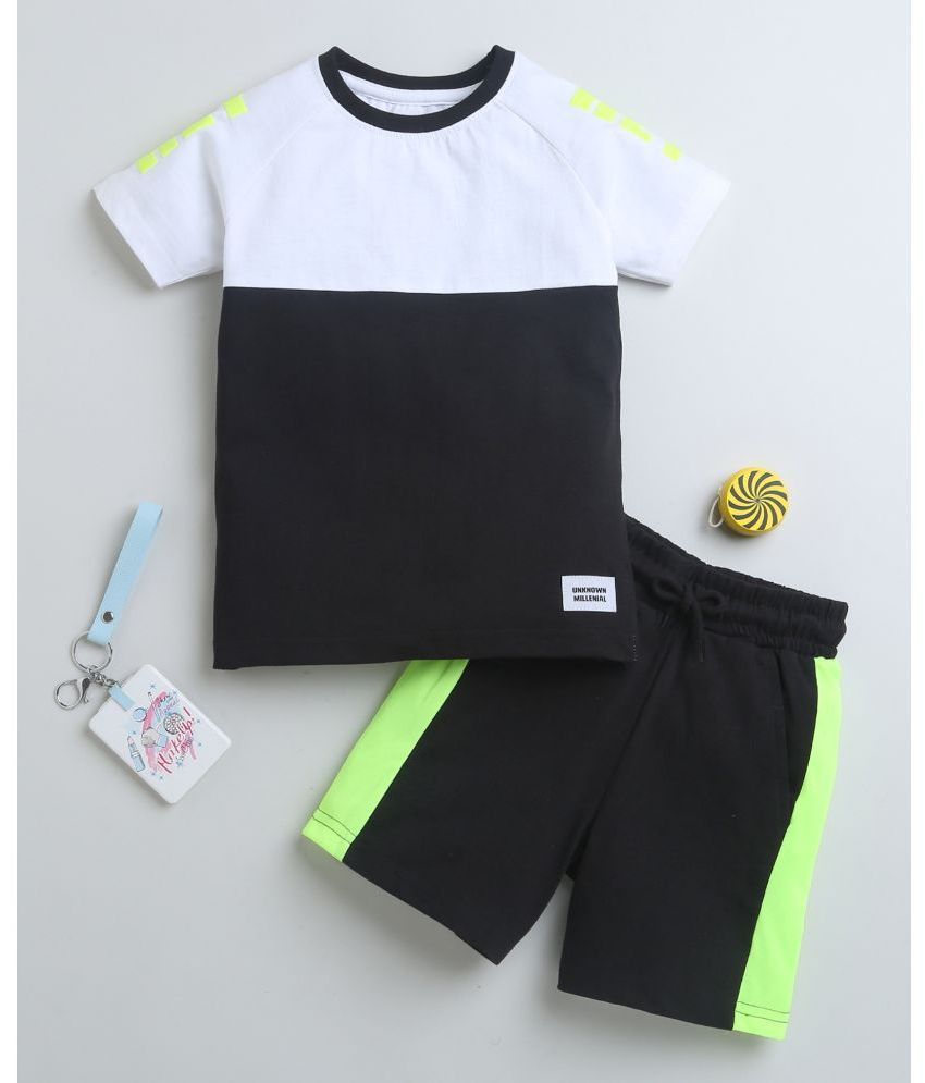     			BUMZEE Black Cotton Boys T-Shirt & Shorts ( Pack of 1 )