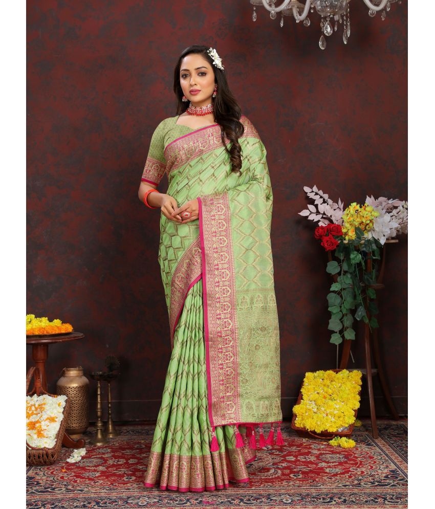     			OFLINE SELCTION Silk Blend Woven Saree With Blouse Piece - Mint Green ( Pack of 1 )