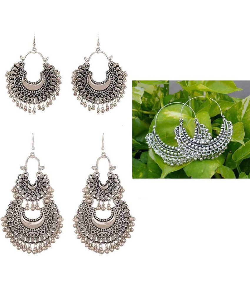     			Samridhi DC Silver Bali Earrings ( Pack of 3 )