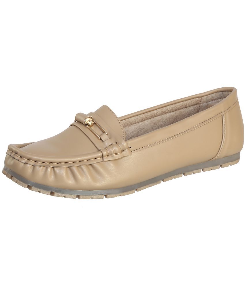     			Catbird Beige Women's Loafers