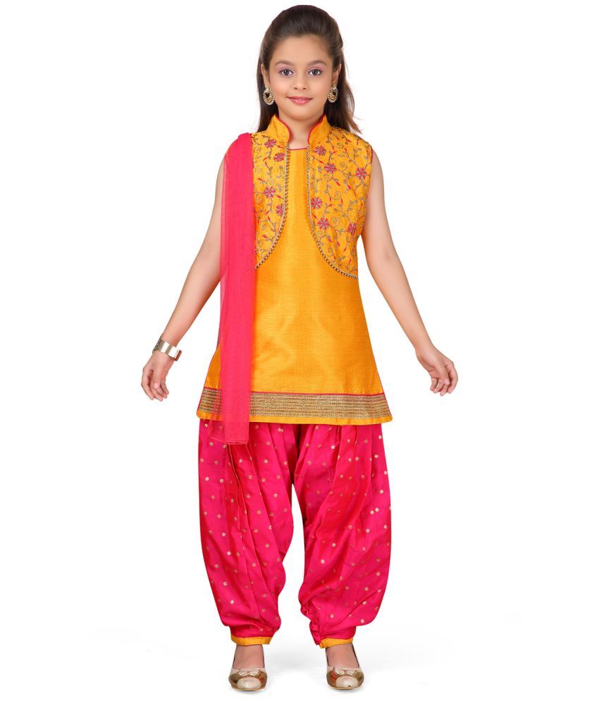     			Aarika Yellow Silk Girls Patiala Kurta Set ( Pack of 1 )