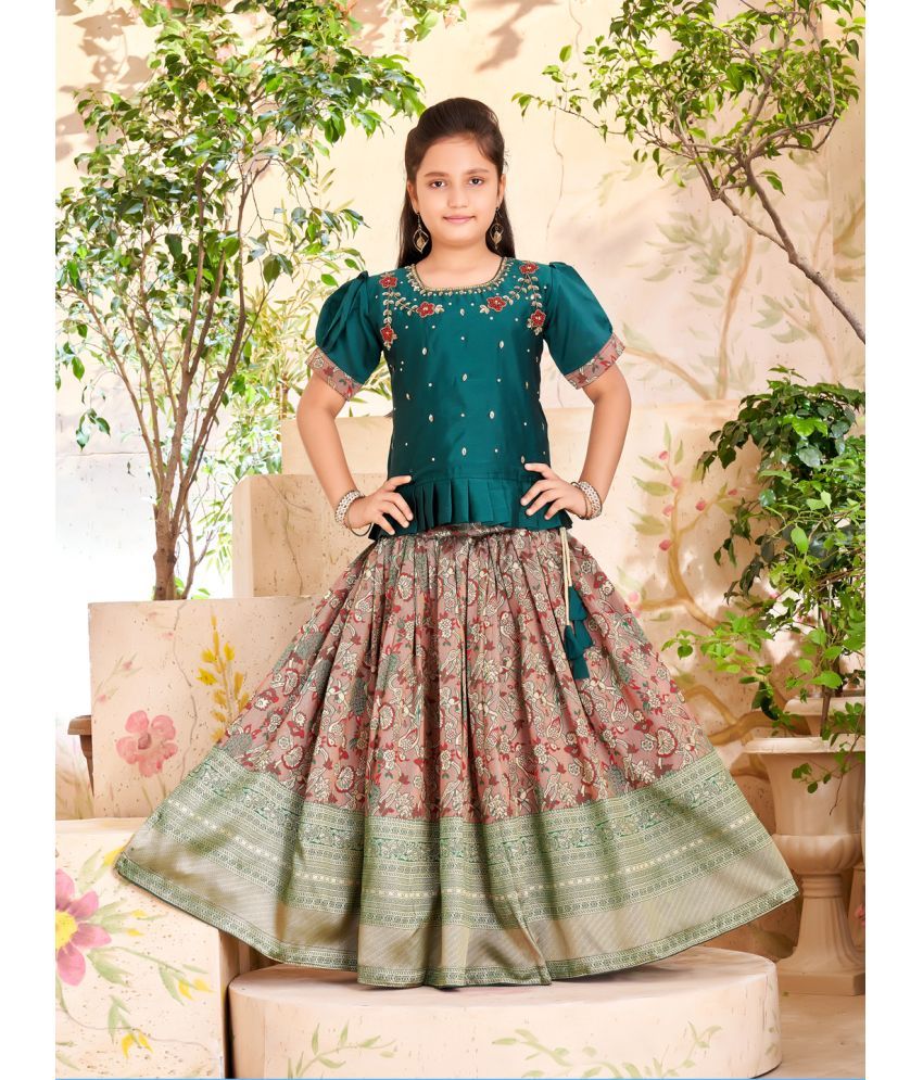     			Aarika Green Silk Girls Lehenga Skirt ( Pack of 1 )