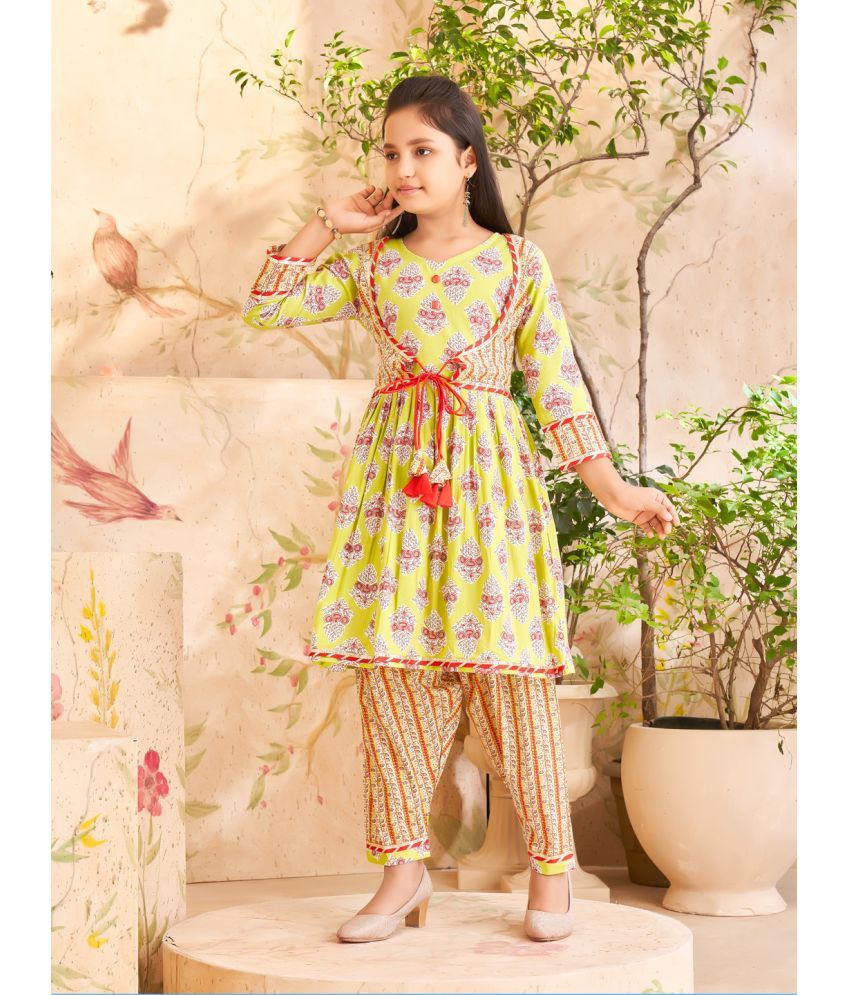     			Aarika Green Cotton Girls Patiala Kurta Set ( Pack of 1 )