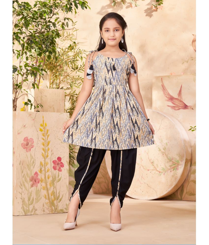     			Aarika Grey Cotton Girls Patiala Kurta Set ( Pack of 1 )