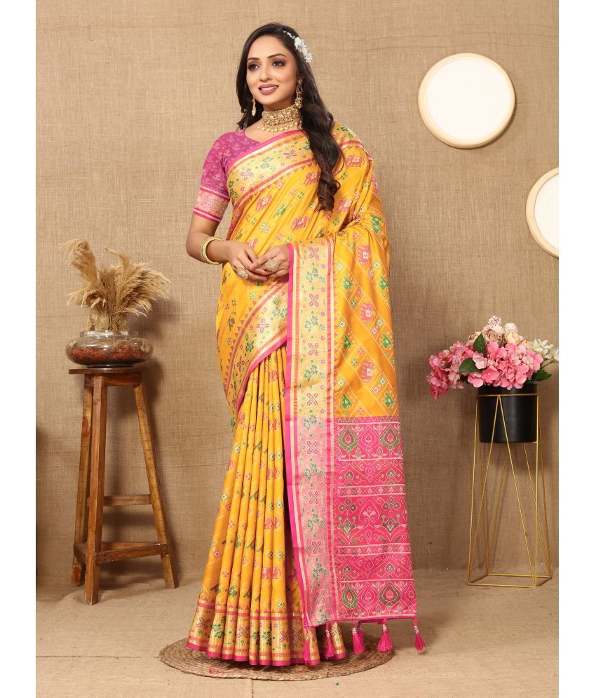     			OFLINE SELCTION , INDIA Silk Blend Woven Saree With Blouse Piece - Yellow ( Pack of 1 )