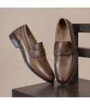 Red Tape Brown Men's Penny