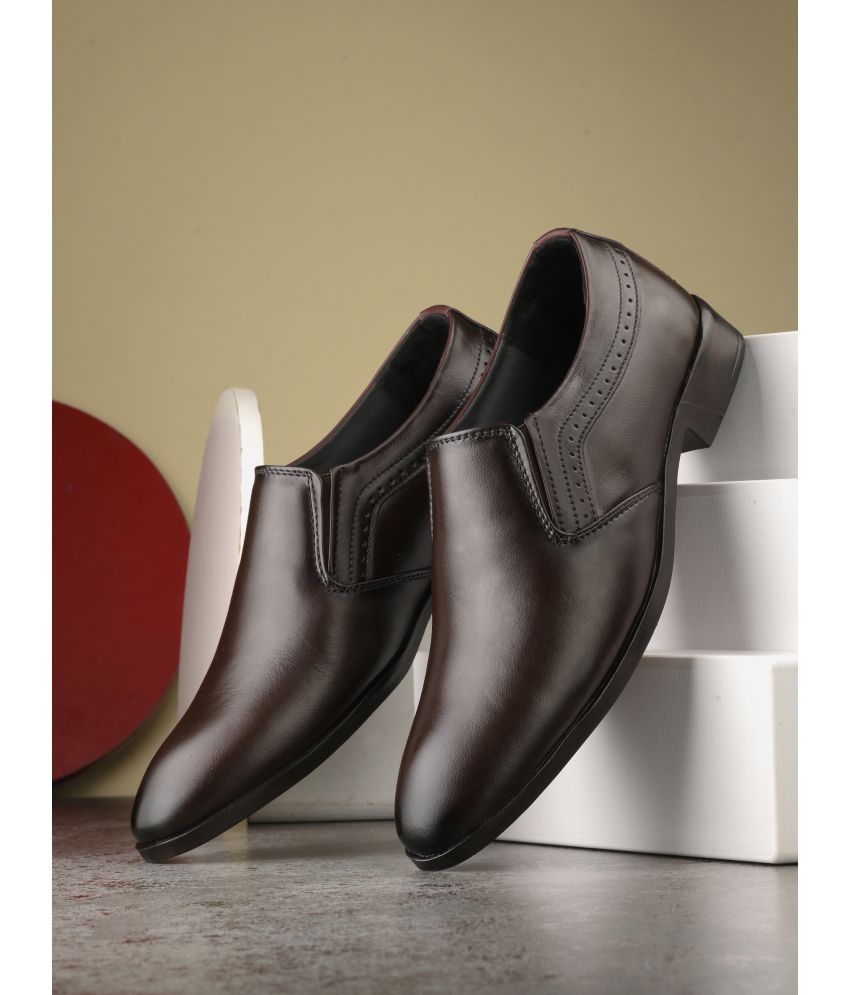     			viv Brown Men's Slip On Formal Shoes