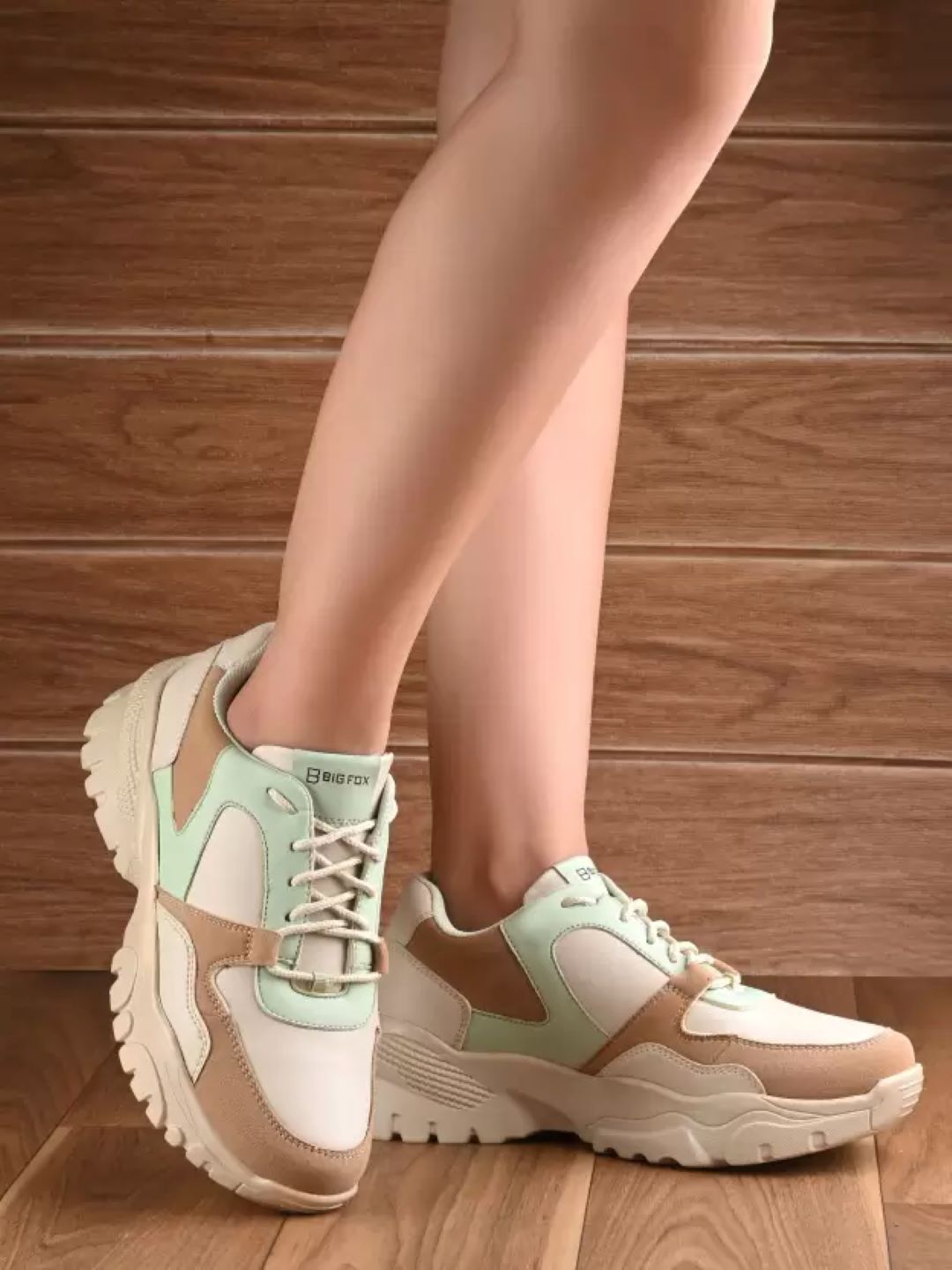     			Big Fox Cream Women's Sneakers