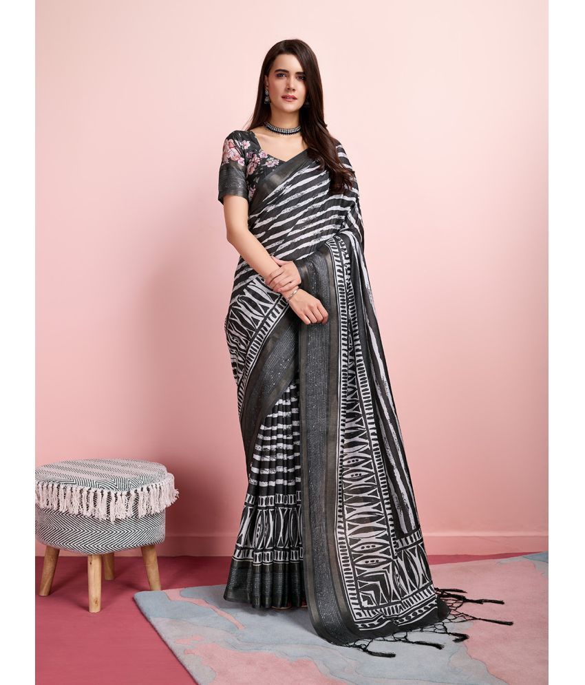     			Rekha Maniyar Silk Blend Striped Saree With Blouse Piece - Black ( Pack of 1 )