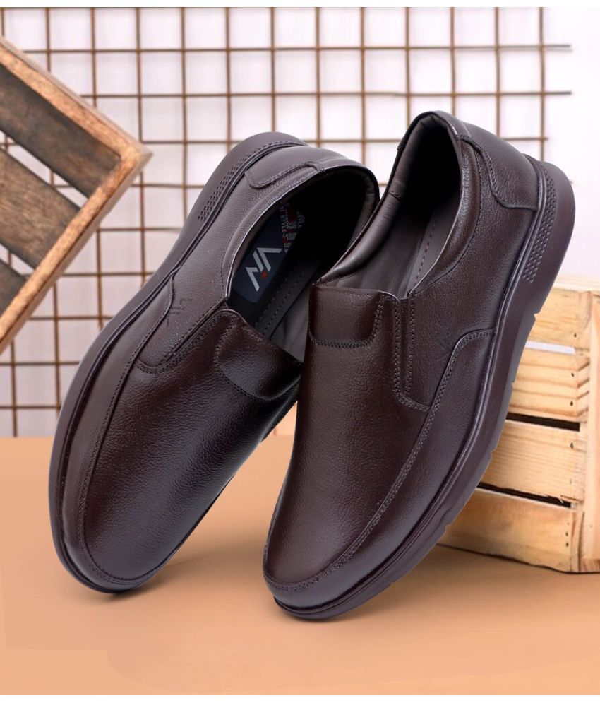     			viv Brown Men's Mocassin Formal Shoes