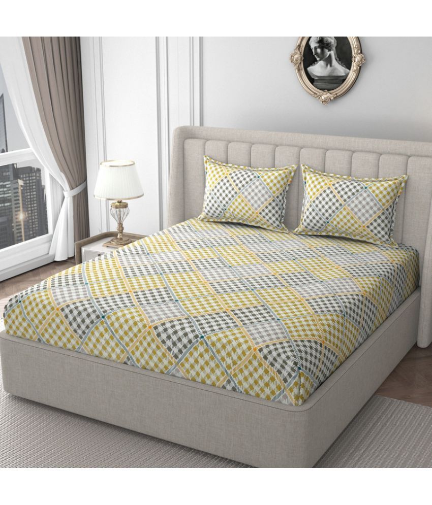     			HIDECOR Microfibre Small Checks Fitted Fitted bedsheet with 2 Pillow Covers ( King Size ) - Yellow