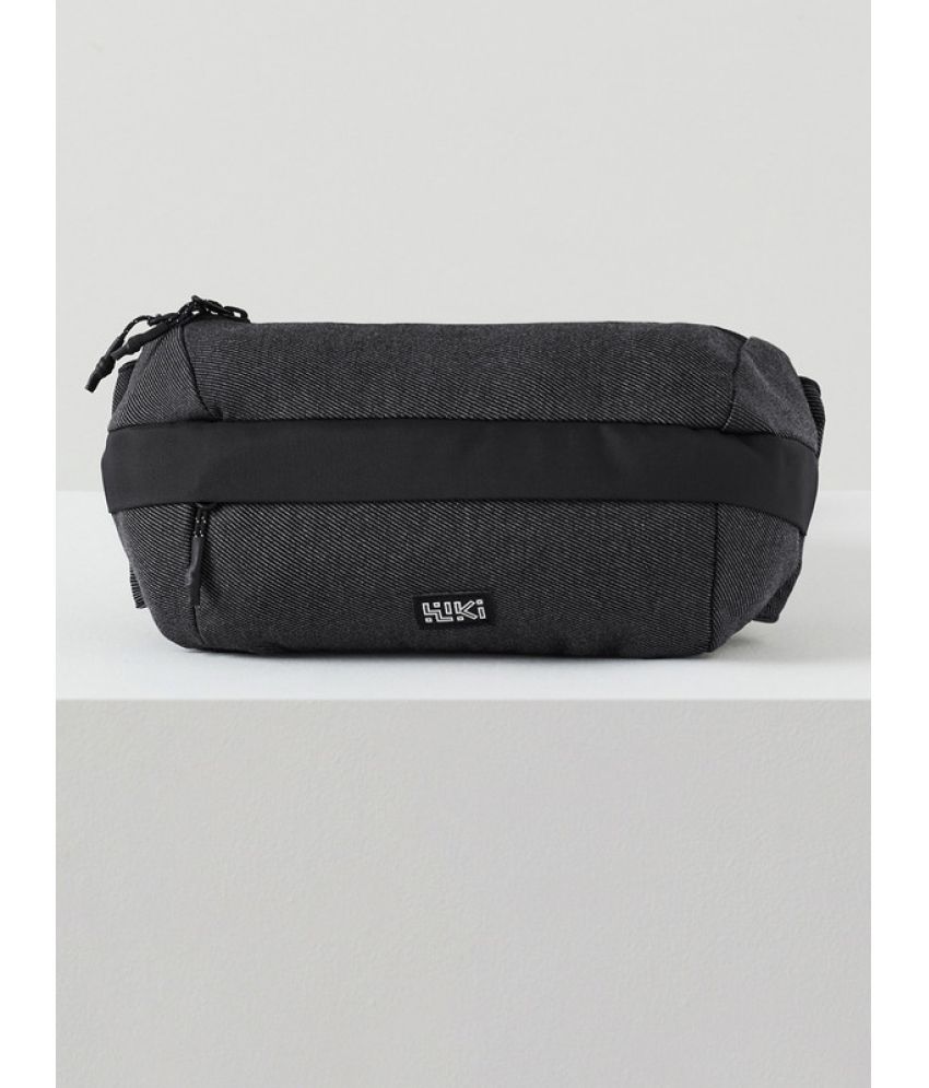     			Wildcraft Black Solid Messenger Bag