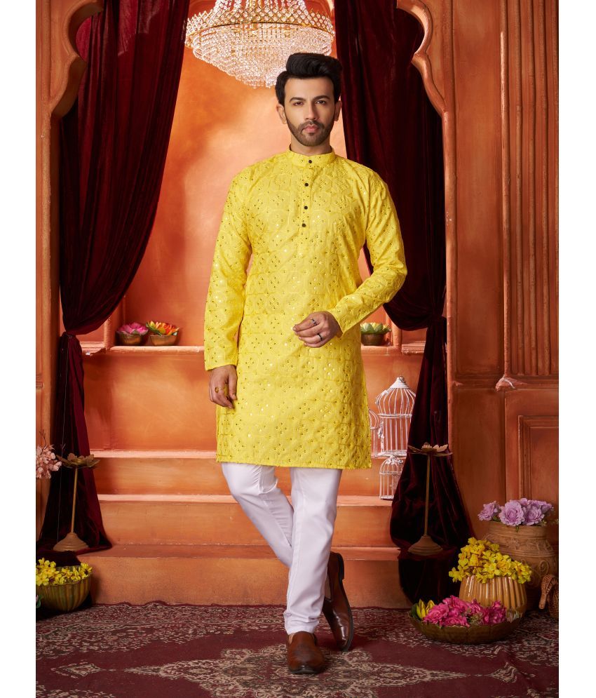     			Fashionfricks Yellow Cotton Blend Regular Fit Men's Kurta Pyjama Set ( Pack of 1 )