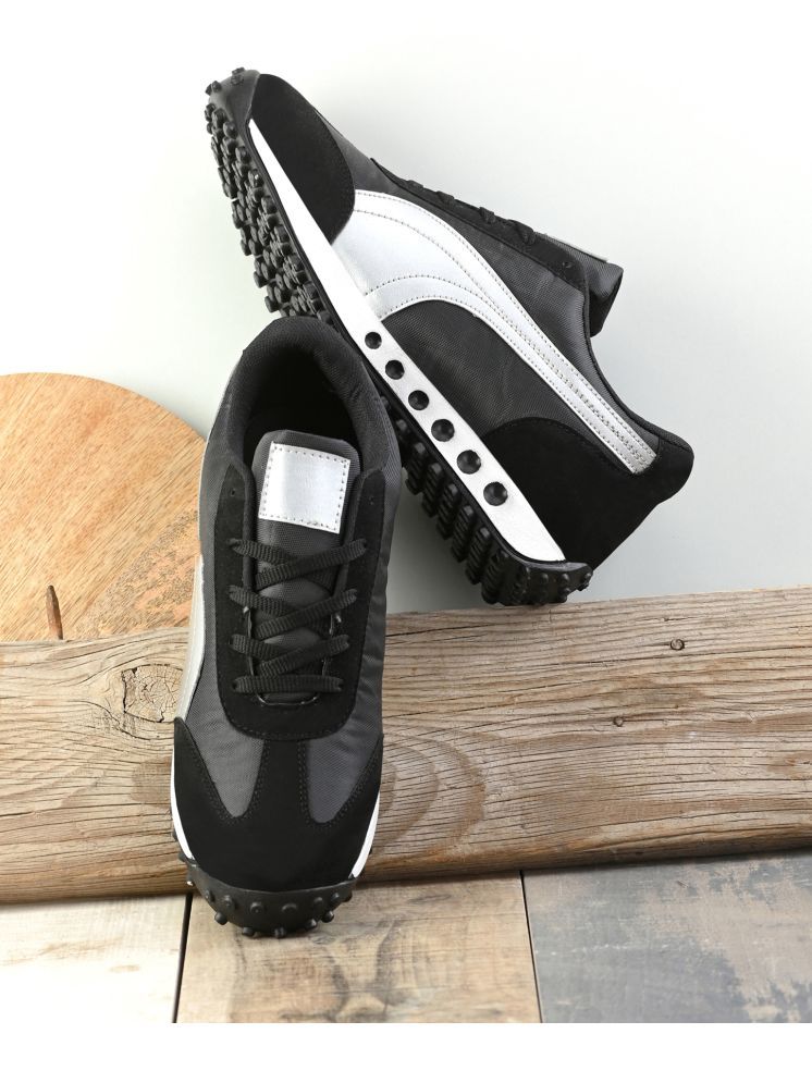     			Karsun Black Men's Sneakers