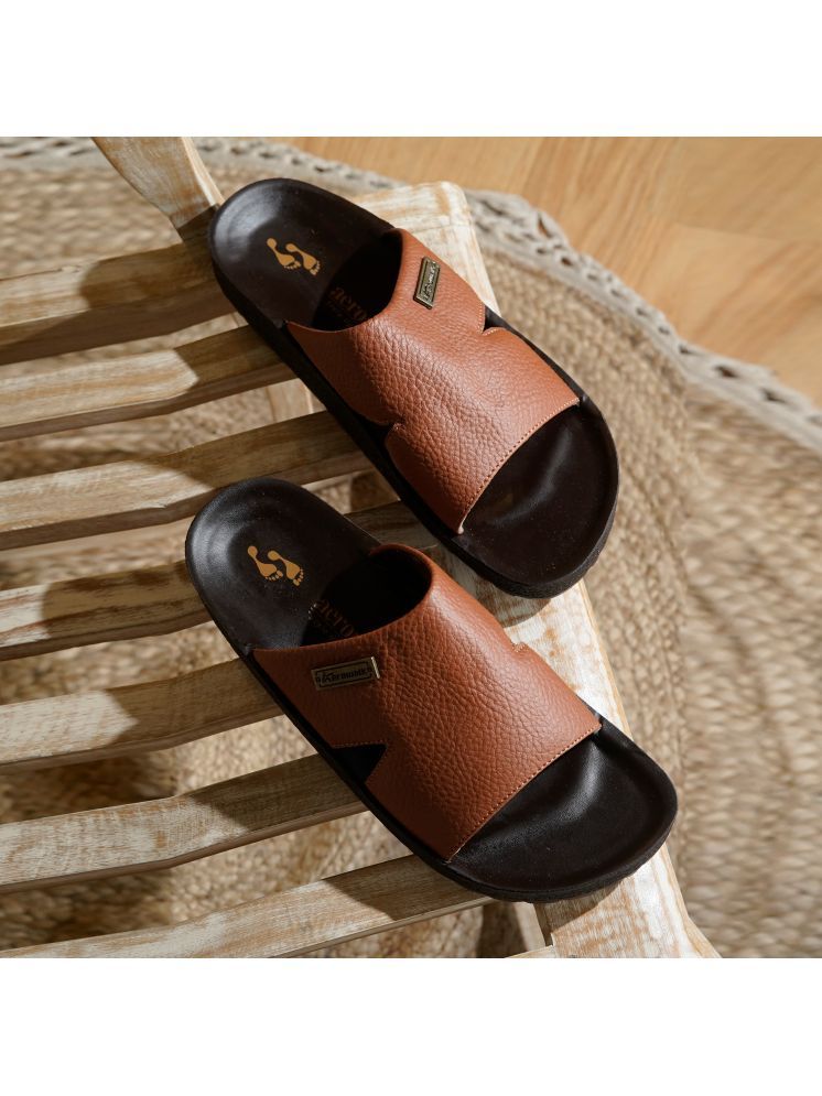     			Aerowalk Tan Men's Daily Slipper