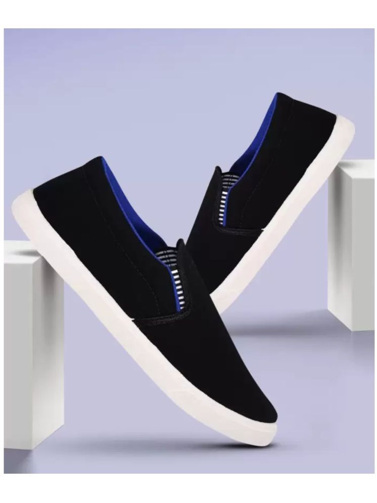     			hotstyle PILOT Black Men's Sneakers