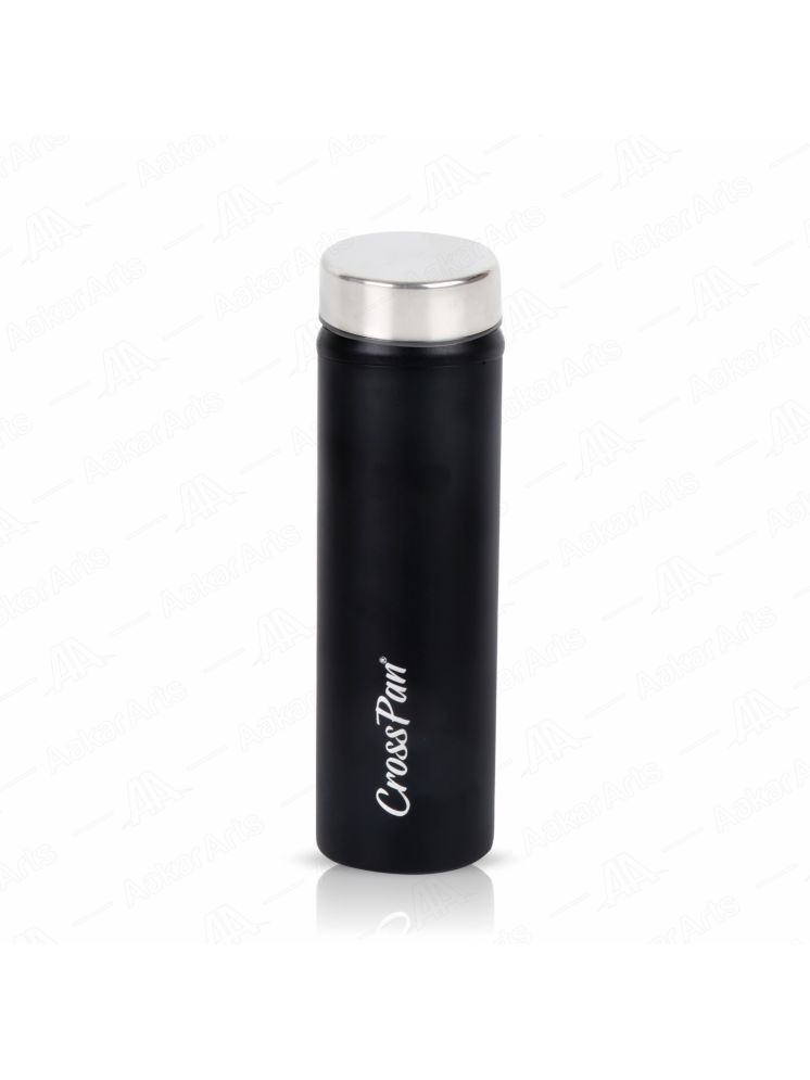     			CrossPan Black Steel Water Bottle 750 mL ( Set of 1 )