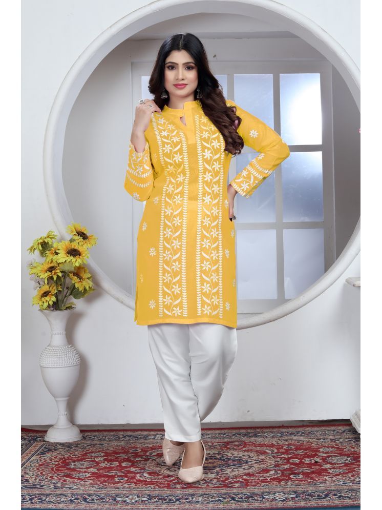     			Apnisha Rayon Embroidered Straight Women's Kurti - Yellow ( Pack of 1 )