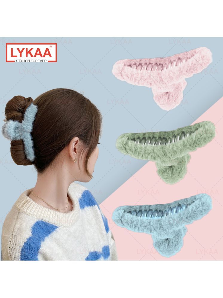     			Lykaa Soft Faux Fleece Fur Large Hair Clutcher Hair Claw Clips Hair Accessories for Women- Pack of 3