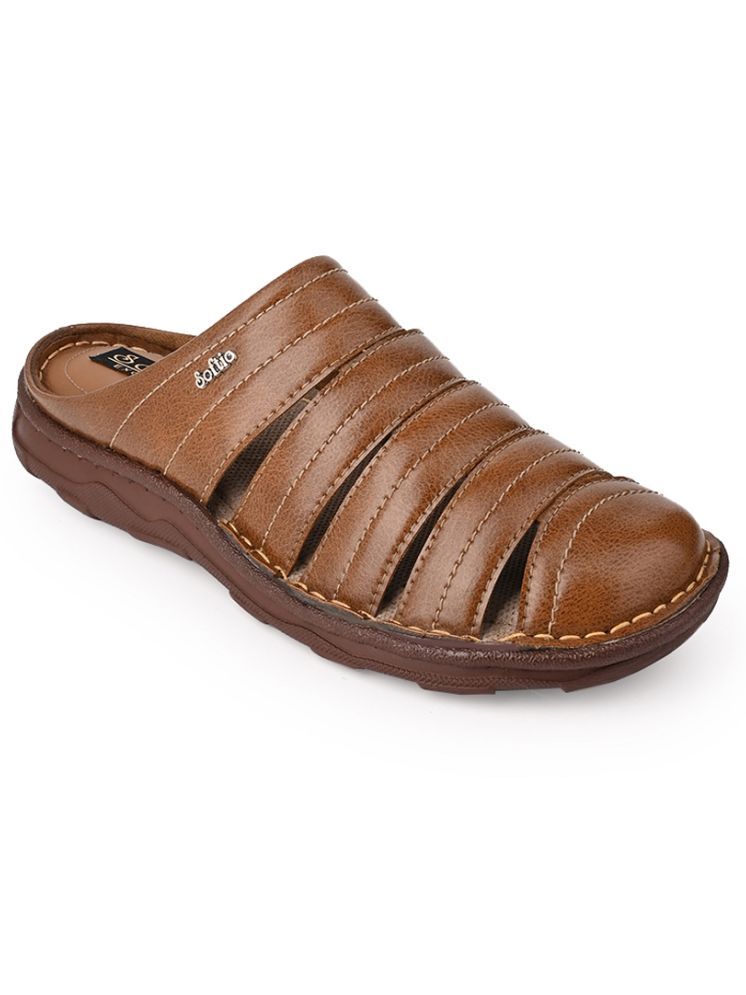     			softio Tan Men's Leather Slipper