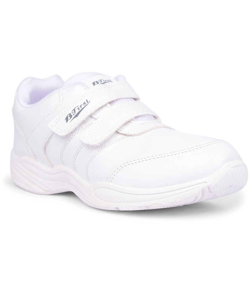     			Bata - White Boy's School Shoes ( 1 Pair )