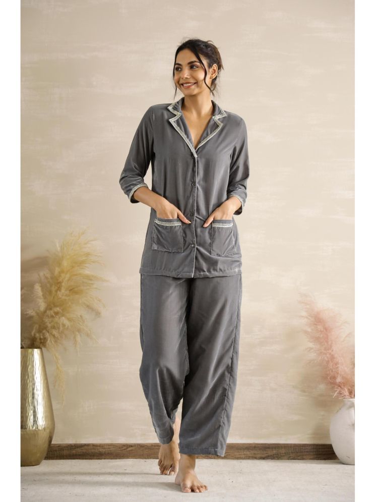     			Label Flavia Grey Solid Pant Top Set