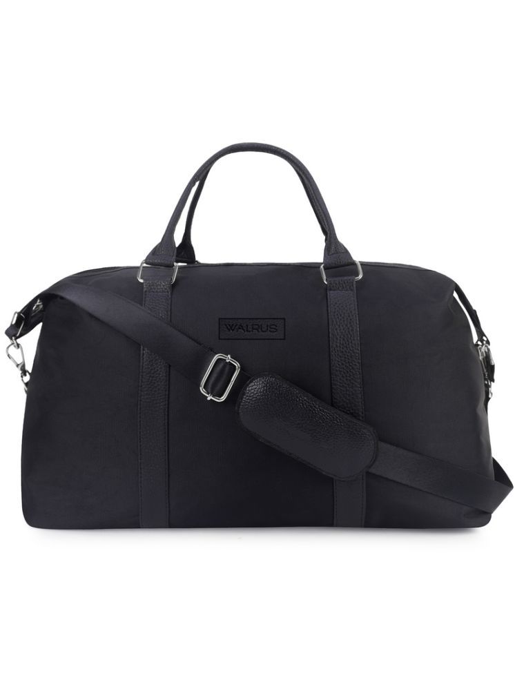     			Walrus 22 Ltrs Black Fabric Duffle Bag