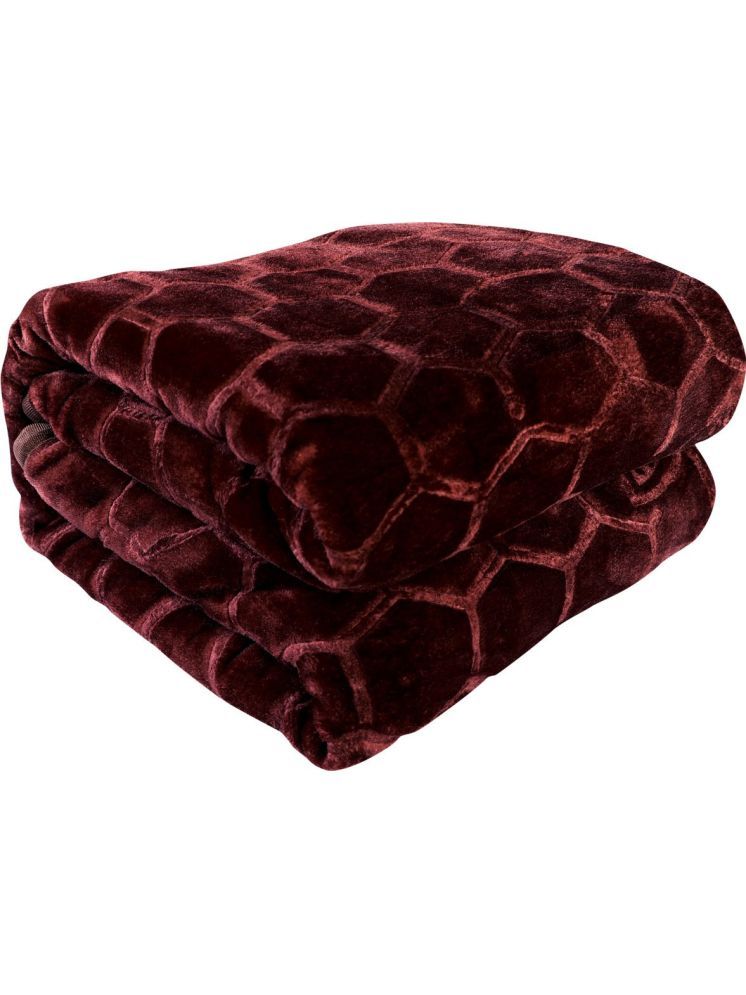     			Cosito Mink Floral Double Bed Blanket ( 220 cm x 215 cm ) - Maroon ( Pack of 1 )